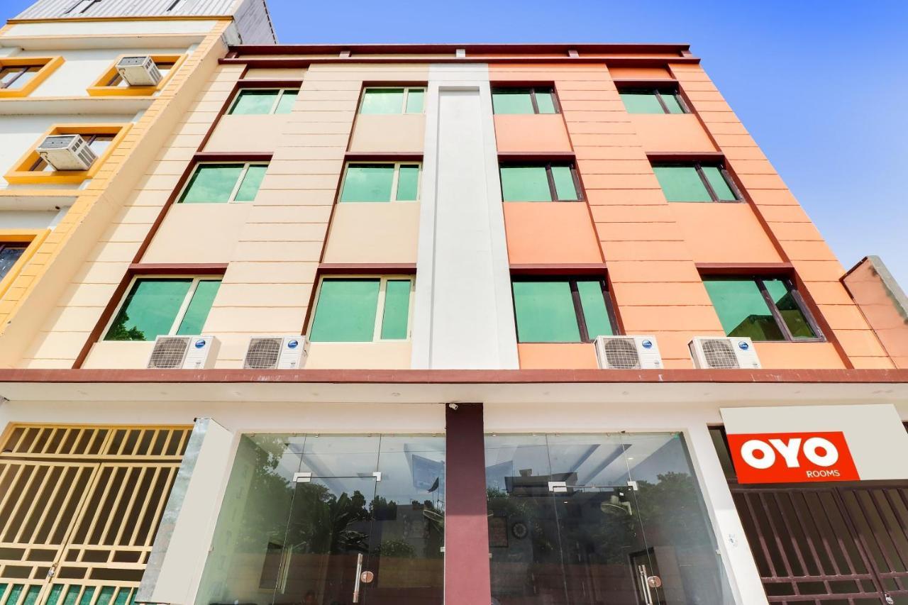 הרידוואר Hotel O La Plazo מראה חיצוני תמונה