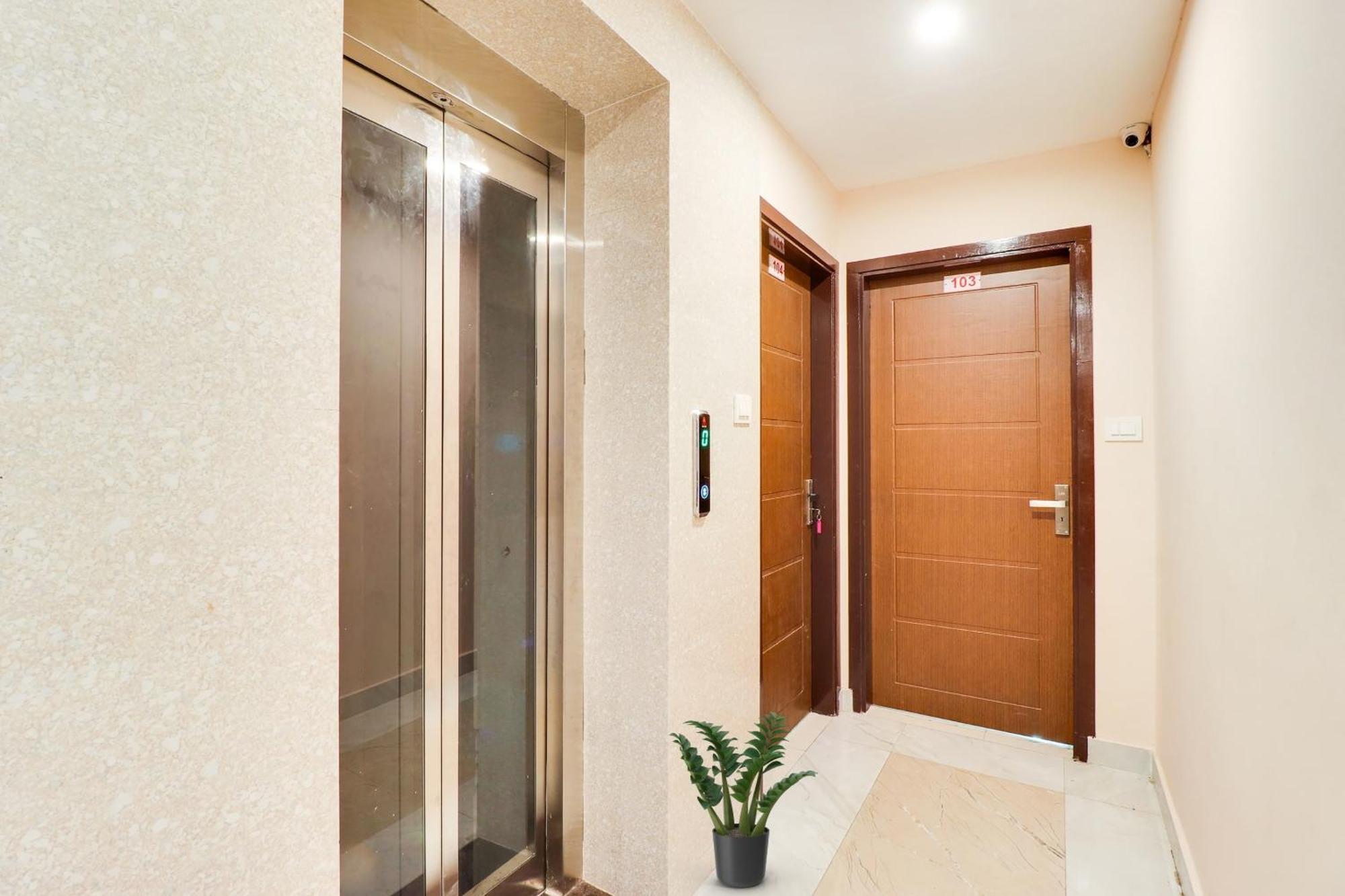 הרידוואר Hotel O La Plazo מראה חיצוני תמונה